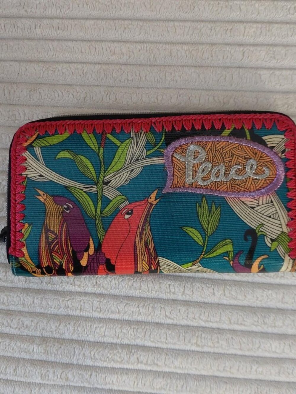sakroots bird blue peace and Love multi coloured wallet #peace #love #giftingple
